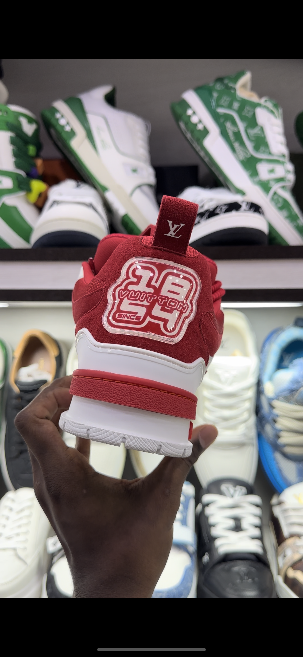 LV - Skate vermelho