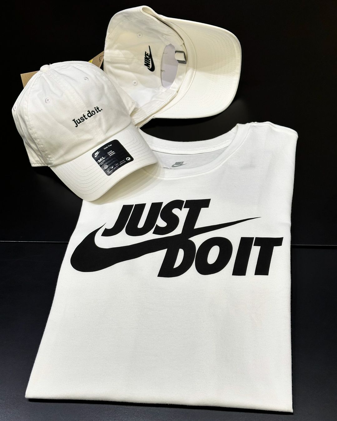 Kit NK 2 Camisetas e 2 Bonés