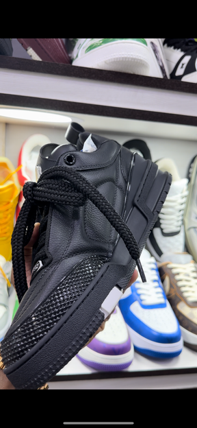 LV - skate couro black