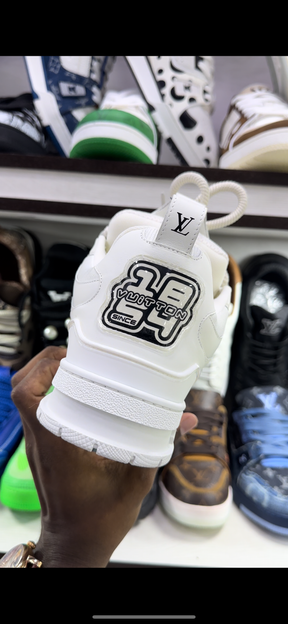 LV - 1854 Branco